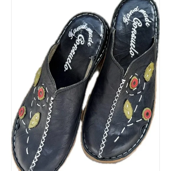 NWT Handmade Genuine Leather Black Embroidered Sandals Slip-On Mules Consuelo - Picture 7 of 14
